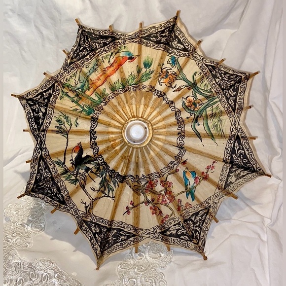 3/75$ Authentic Vintage handmade Small Asian Art paper wood shaft umbrella - Picture 11 of 12